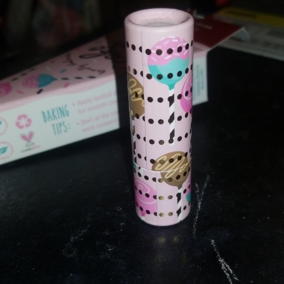 Beauty Bakerie Cakepop Lippie - OFFERS ACCEPTED! - Picture 5 of 7